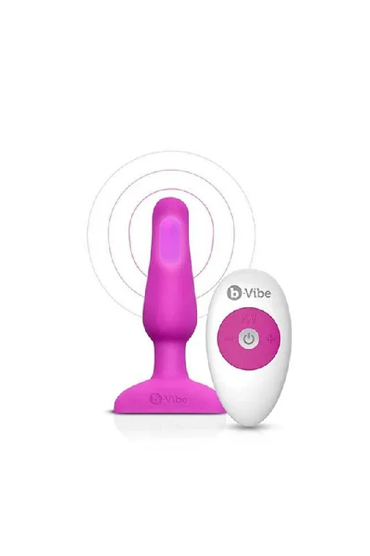 b-Vibe - Novice Vibrating Butt Plug - Fuchsia