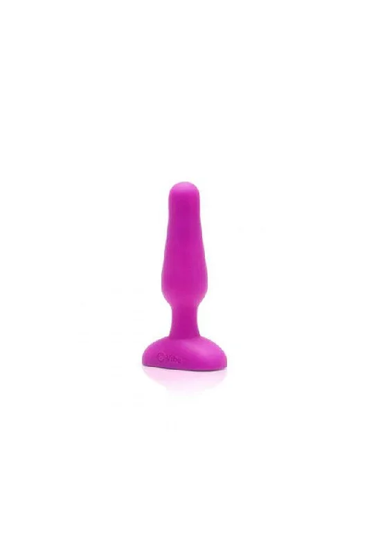 b-vibe-novice-vibrating-butt-plug-fuchsia