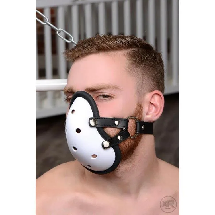 musk-athletic-cup-muzzle