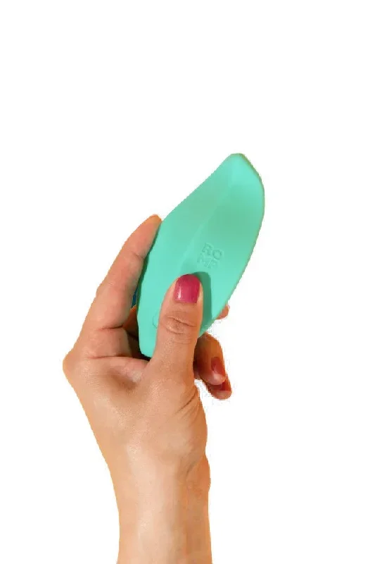 romp-wave-lay-on-vibrator-teal