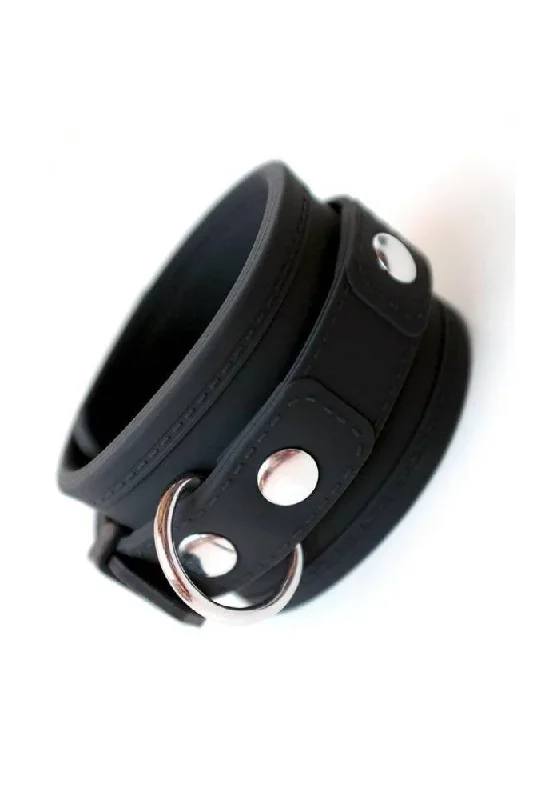 stockroom-locking-silicone-wrist-cuffs-black-silver