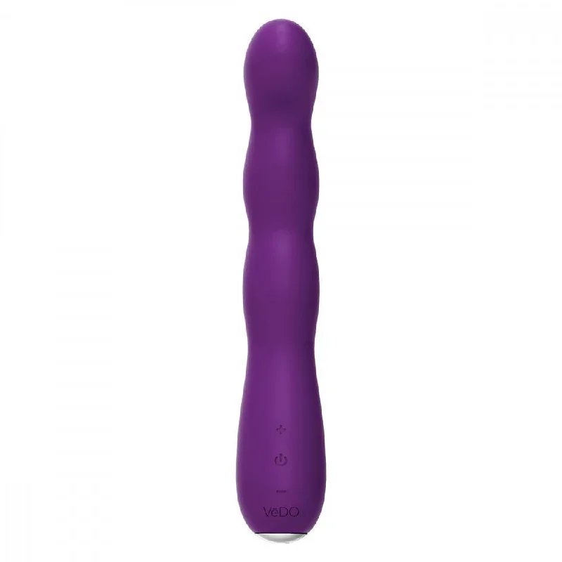 vedo-quiver-plus-long-thin-vibrator