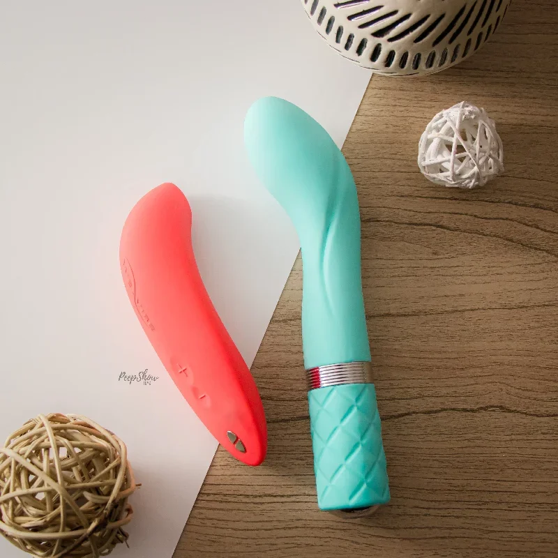 we-vibe-melt-pillow-talk-sassy-bundle