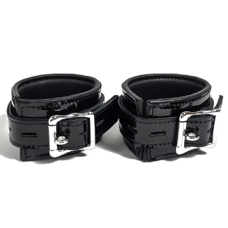 zorba-lockable-patent-leather-wrist-cuffs