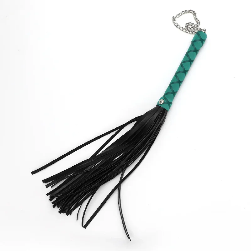 zyl-faux-leather-flogger-with-chain-finger-loop